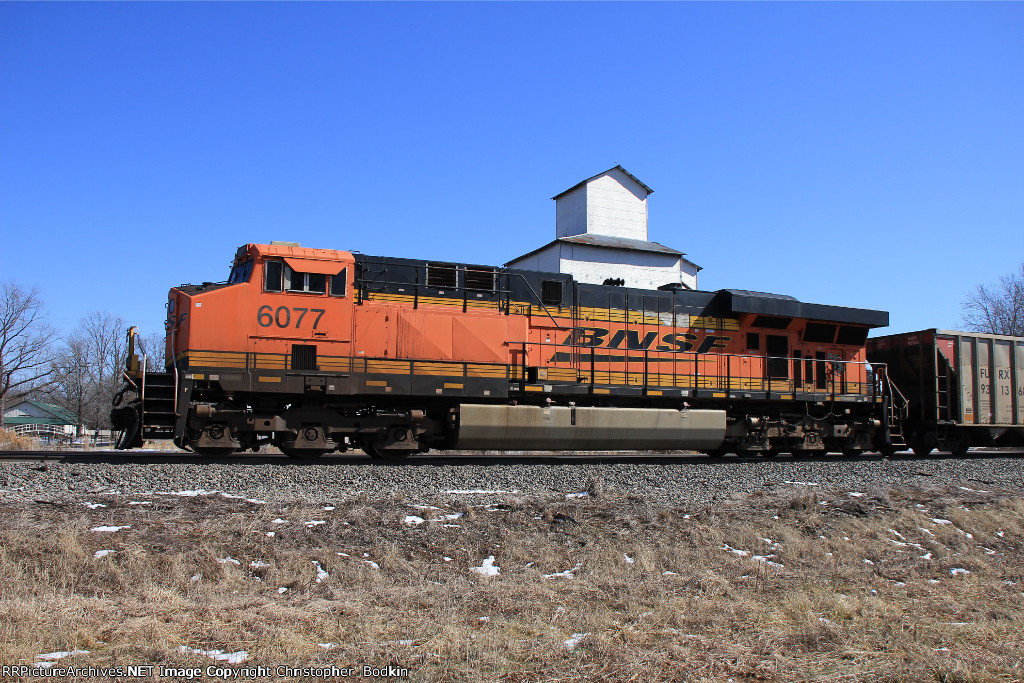 BNSF 6077